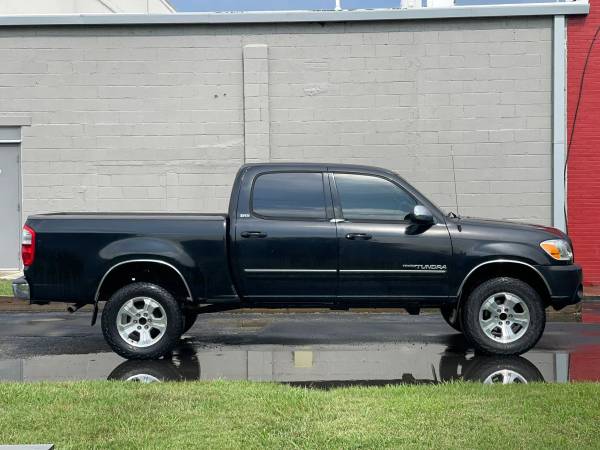 2006 Toyota Tundra Double Cab Darrell Waltrip Edition Pickup 4D 6 1/2 - $12,000 (Norfolk)63621667034499121