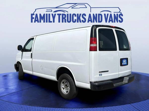 2018 Chevrolet Express Cargo Van CARGO 2500 - $18,988 (_Chevrolet_ _Express Cargo Van_ _Van_)63612460710913122