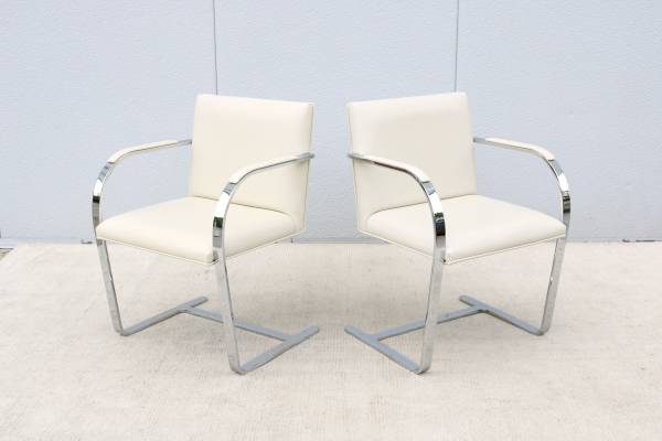 Ludwig Mies van der Rohe Brno White Leather Flat Bar Chairs by Gordon 1
