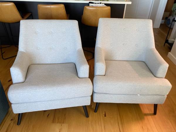 Light Grey Fabric Button-tufted Armchairs (2) 1