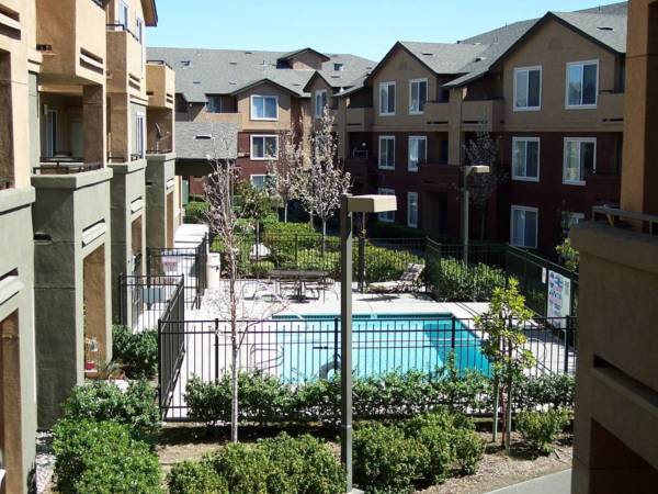 $1,650 / 1br - 604ft2 - Business Center, 55 or Older Age Restriction, Near 880 Freeway (richmond / point / annex)63686086200579121