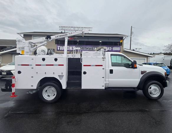 2008 Ford F550 Super Duty - Photo 9