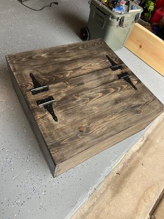 HANDMADE SOLID WOOD STORAGE COFFEE TABLE – 35” x 35” 1