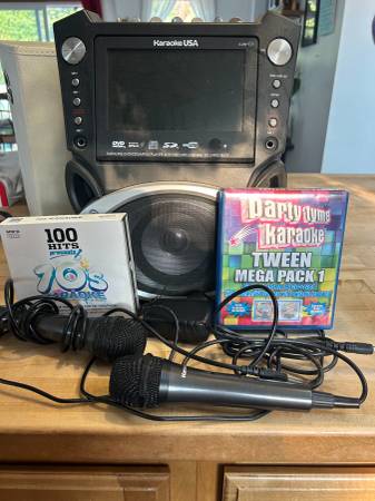 Karaoke Machine 1