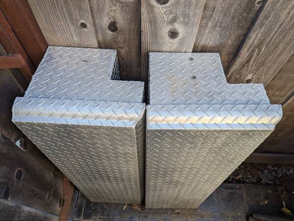 Weather Guard 184-0-01 Lo-Side-Boxes 1