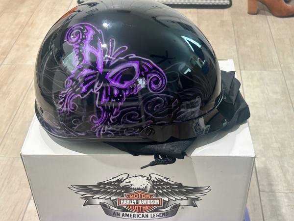 Women’s Harley Davidson Black/Purple Motorcycle Half Helmet Sz M 1