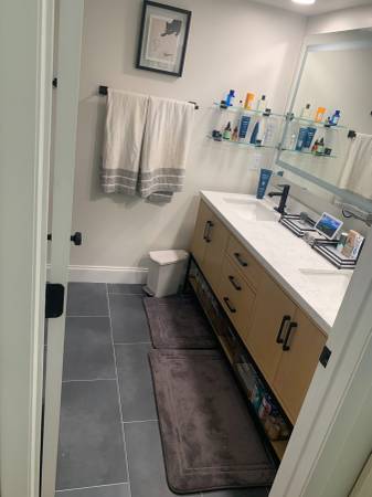 $2,500 / 2br - 1455ft2 - Newly Renovated 2/2 on Gator Trace Golf Course, Fully Furnished. (Fort Pierce)63823723034369122