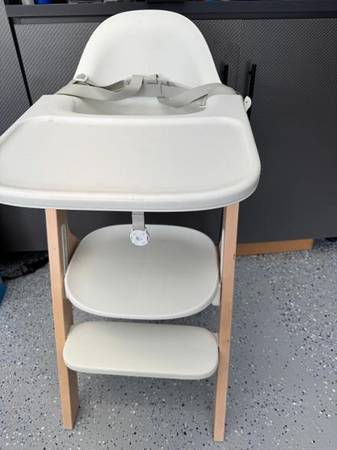 High chair 1