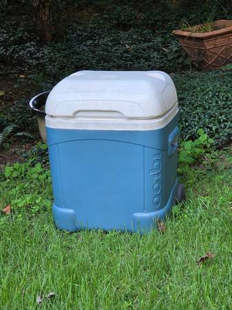 Igloo Hardcase Cooler 1