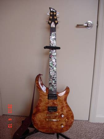 ED ROMAN CUSTOM GUITAR 1