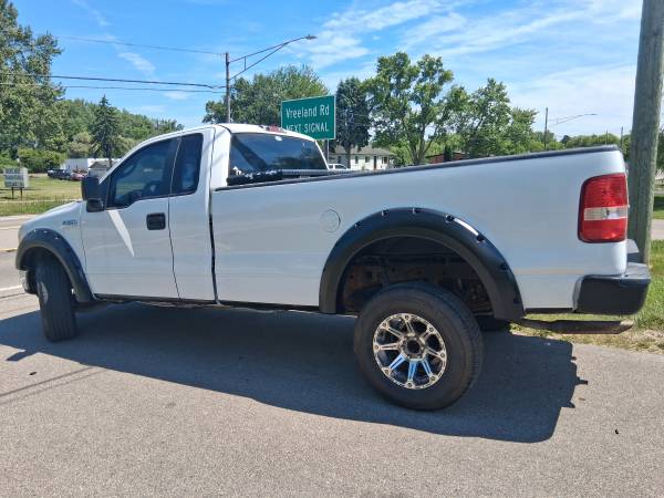 2005 Ford F 150 XL - Photo 9