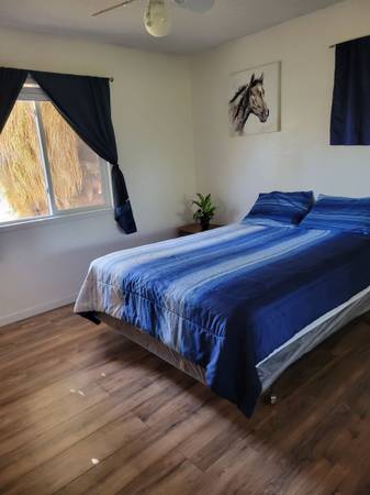 ROOM FOR RENT UTILITIES INCLUDED 1