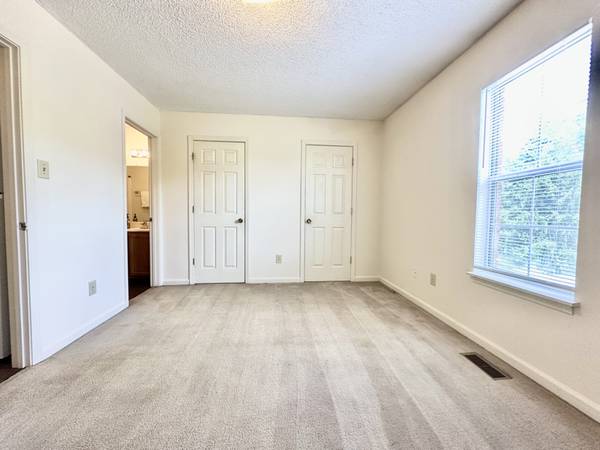 $995.00 / 1br - 1 Habitación 1 Baño-Garaje Completo Bajo $995/Mes63695164501505123