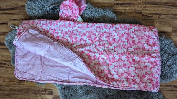 Girls sleeping bag 1