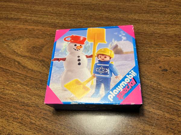 Sealed Playmobil Boy & Snowman Set #4680 1