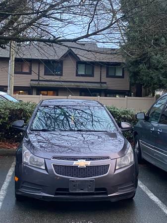 2011 Chevrolet Cruze 1