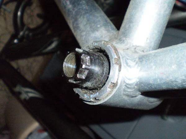 Ultegra Bottom Bracket + Shimano 105 Headset 1