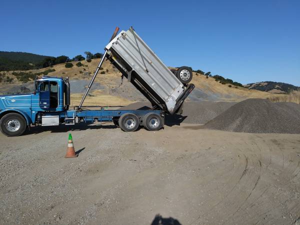 1999 Peterbilt 357 strong arm 1