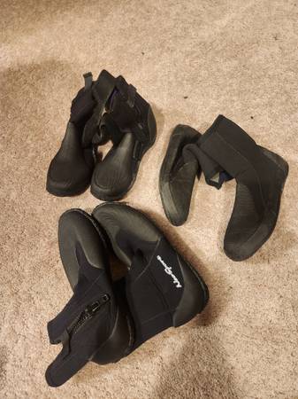 Neoprene booties 1