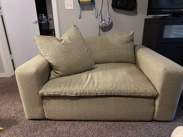 Oversized Cloud Couch 1
