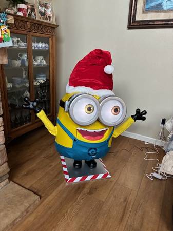 Minion Christmas 1