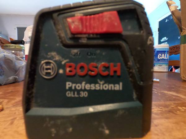 Bosch Professional GLL 30 Laser Level. 1
