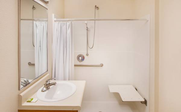 $305 / 1br - Look No Further - Stay in Comfort - 1st Week Manager's Special! (11444 32nd Ave N, Texas City, TX)63844193763715124