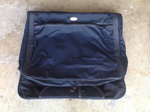 Garment Bag 1