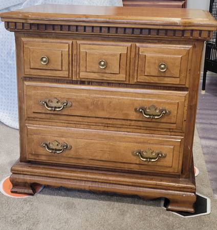 Nightstand large capacity 1970ish 1