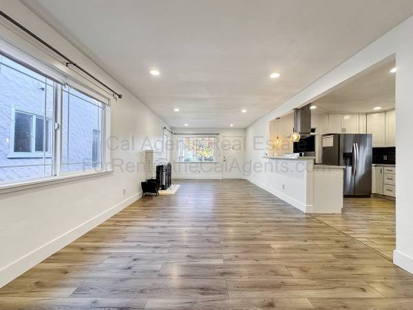 Available NOW!!! Modern 3 bedroom 2 bathroom in Castlemont Oakland! 1