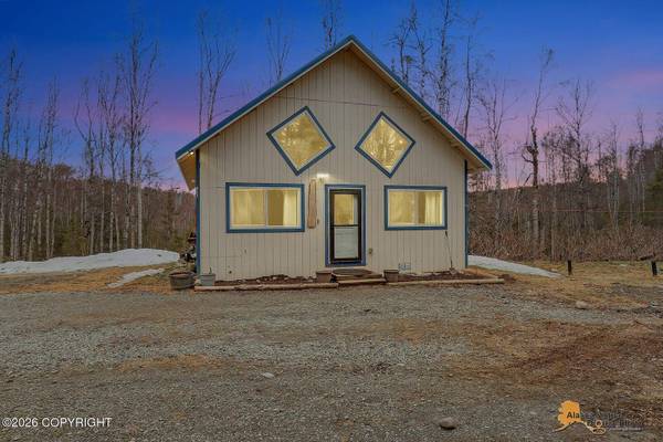 Solid Home Built In 2017 On Almost 8 Acre 1