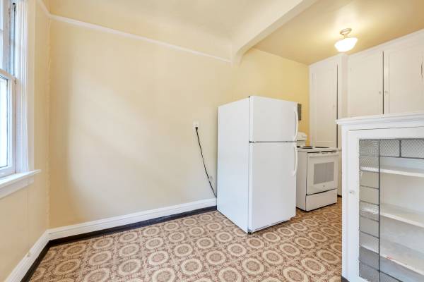 $1,095 / 471ft2 - Available Now - Studio in Charming Vintage Community! (NW Portland/Alphabet District)63842022248195123
