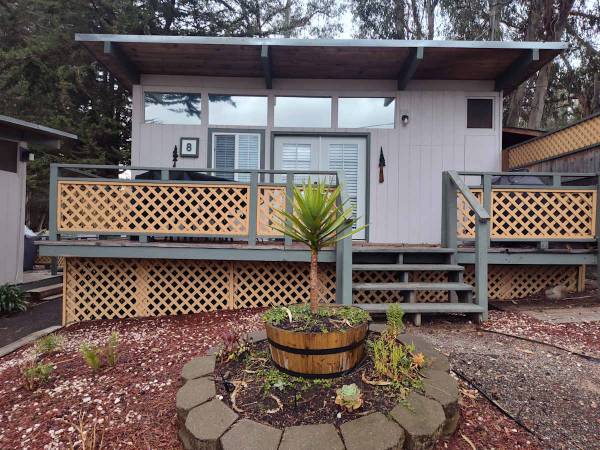 $1,525 Wi-Fi, Basketball Court, On-Site Laundry Facilities (8710 Prunedale North Rd, Salinas, CA)64009499094018122