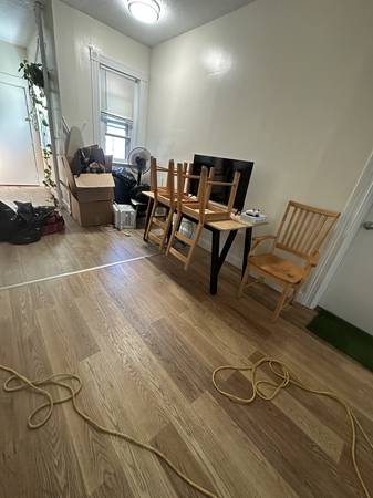 $1,125 / 5br - Furnished Room for rent in Allston (5Bed/1Bath) (Allston)63699544819587122