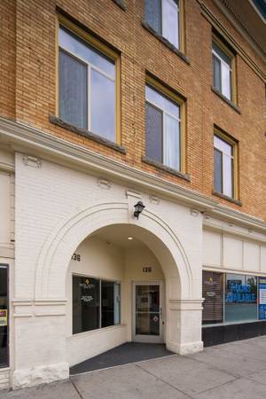 Easy Freeway Access, Mini Fridge & Microwave 1