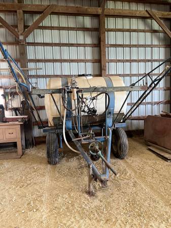 Pull type sprayer 1