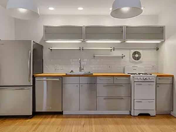 $1,100 / 1br - 850ft2 - Beautiful 2 bed 1 bath Back unit (Venice)64035740031235123
