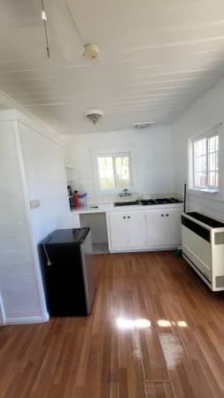 $1,200 estudio cabaña (Lake Hughes)63893108269698124