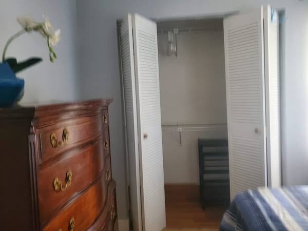 $556 / 4br - Baño privado con habitación lista para mudarse (Burlingame, CA)63824143775235121