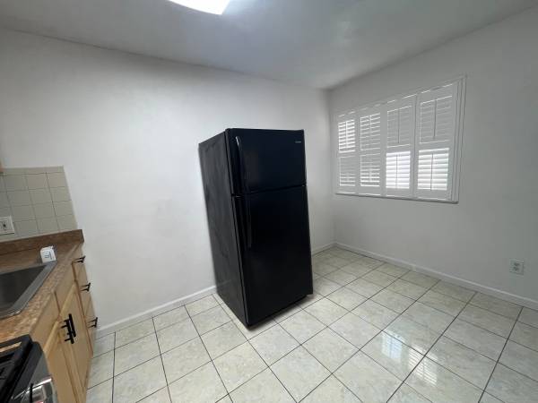$2,400 / 2br - 750ft2 - Remodeled 2 Bed/1 Bath Apartment (not in-law) (daly city)63946806658947124