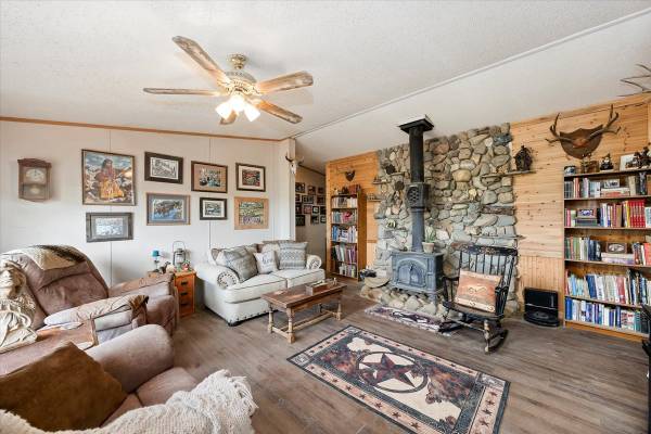 $769,000 / 3br - 1263ft2 - Ranch For Sale, 35 Acres with 35 Water Shares (Shoeshone)64180502708227122