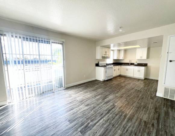 $2,050 / 1br - Fully Renovated 1-Bedroom Apartment – Move-In Special! (Santa Ana)63700919805699122