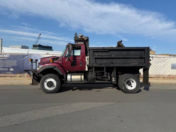 2011 International 7400