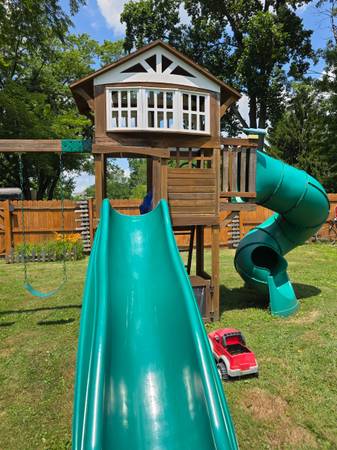 Swing set 1