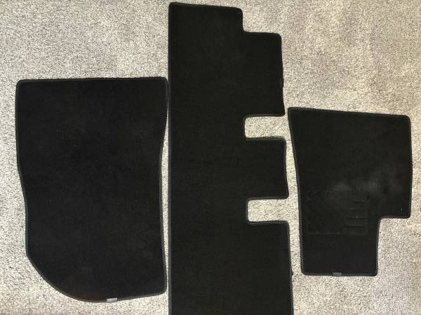 2017-2020 Tesla Model 3 floor mat set 1