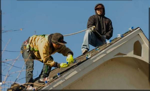 Christmas Light Installation 1