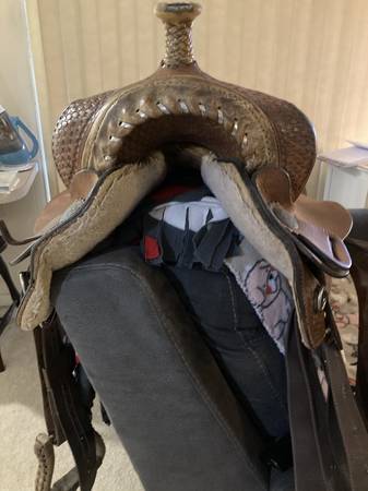 SADDLE 1