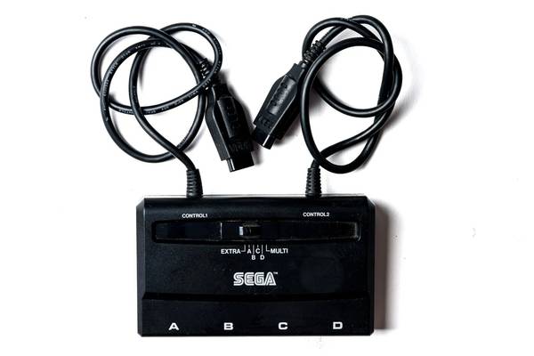 Sega Genesis Multitap MK-1647 1