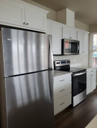 $3,200 / 2br - 1024ft2 - Fairhaven Towers, la "joya de la corona" de Fairhaven! (Bellingham)63935190881539120