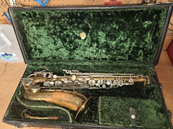 Vintage Martin Handmade Low Pitch Alto Saxophone 1